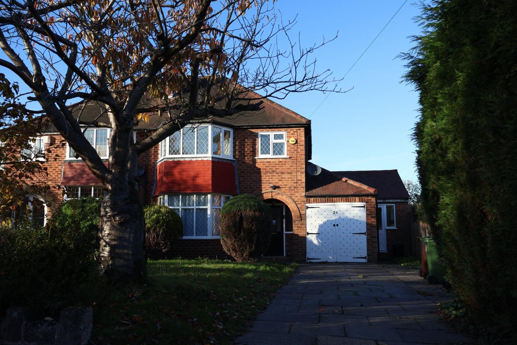 Spacious 4 Bed Home Near Nec, Jlr & Airport Parking For 3 Cars Ideal For Contractors! Solihull Esterno foto